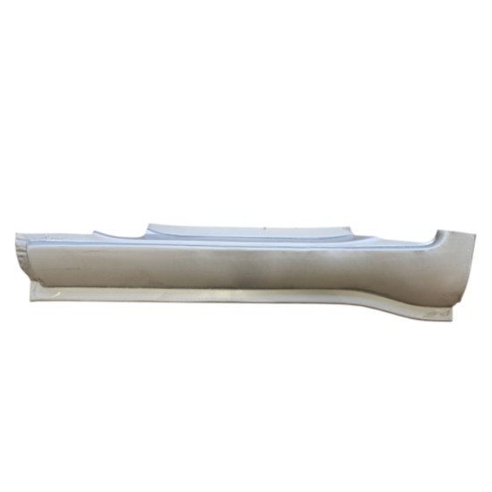 Pannello di riparazione sottoporta anteriore per Iveco Daily 2014-2016 / Destra 14739