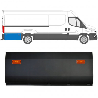 Modanatura laterale posteriore dietro la ruota con lampada per Iveco Daily 2014-2019 / Sinistra = Destra (simmetrico) / Set 11979