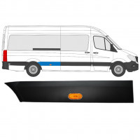 Modanatura laterale parafango posteriore con lampada per Mercedes Sprinter 2006-2018 / Destra / Set 9056